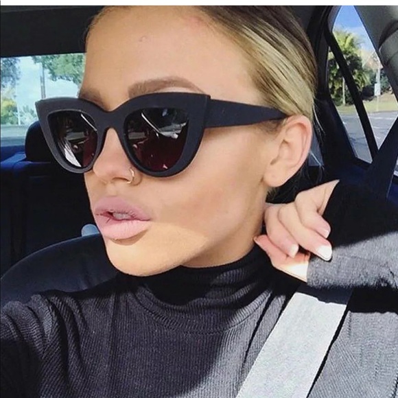 Awesome Cat Eye Triangle Sunglasses - Picture 3 of 6